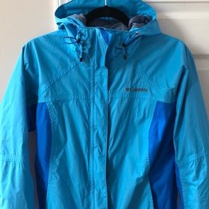 Columbia Women’s Lightweight Rain Jacket - M